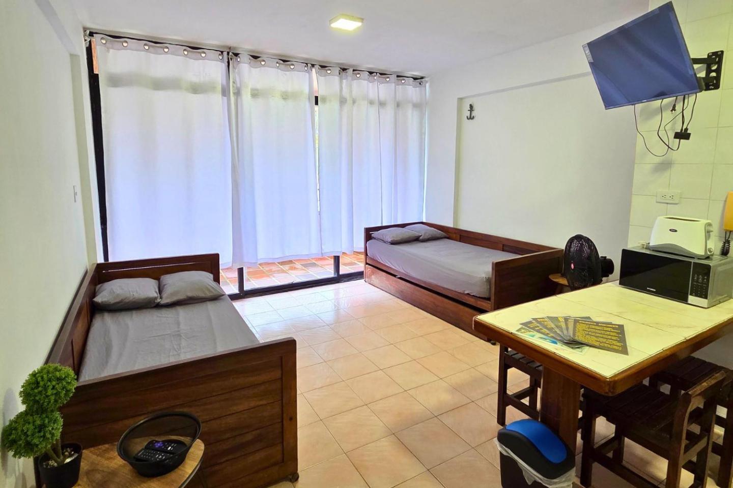 Tucacas, Frente Al Mar, Balcon, Piscina Y Playa Privada Apartment Exterior foto