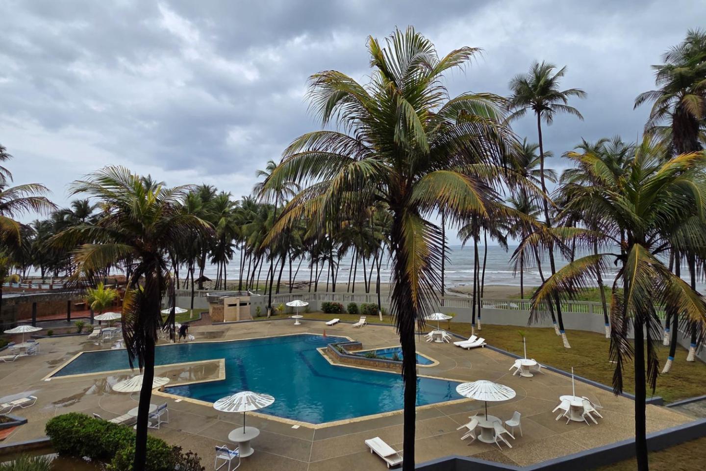 Tucacas, Frente Al Mar, Balcon, Piscina Y Playa Privada Apartment Exterior foto