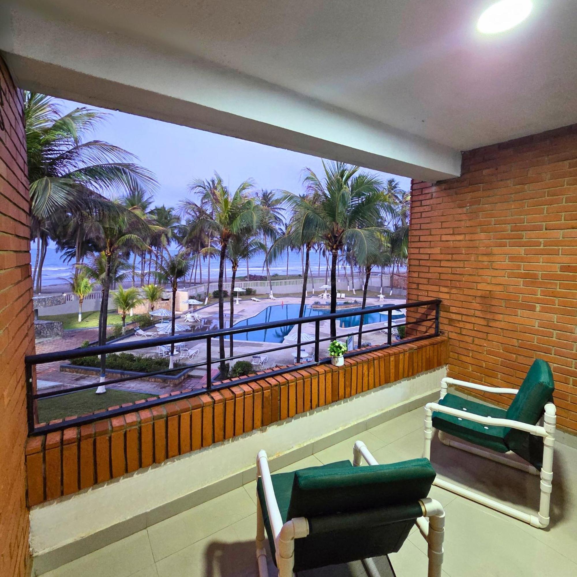 Tucacas, Frente Al Mar, Balcon, Piscina Y Playa Privada Apartment Exterior foto